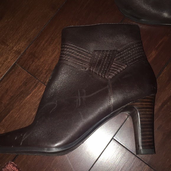 Worthington booties - Picture 4 of 7